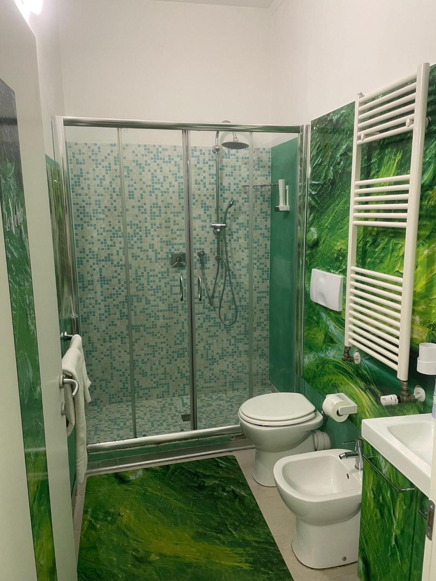 Rooms Of Love Pavia Bagian luar foto