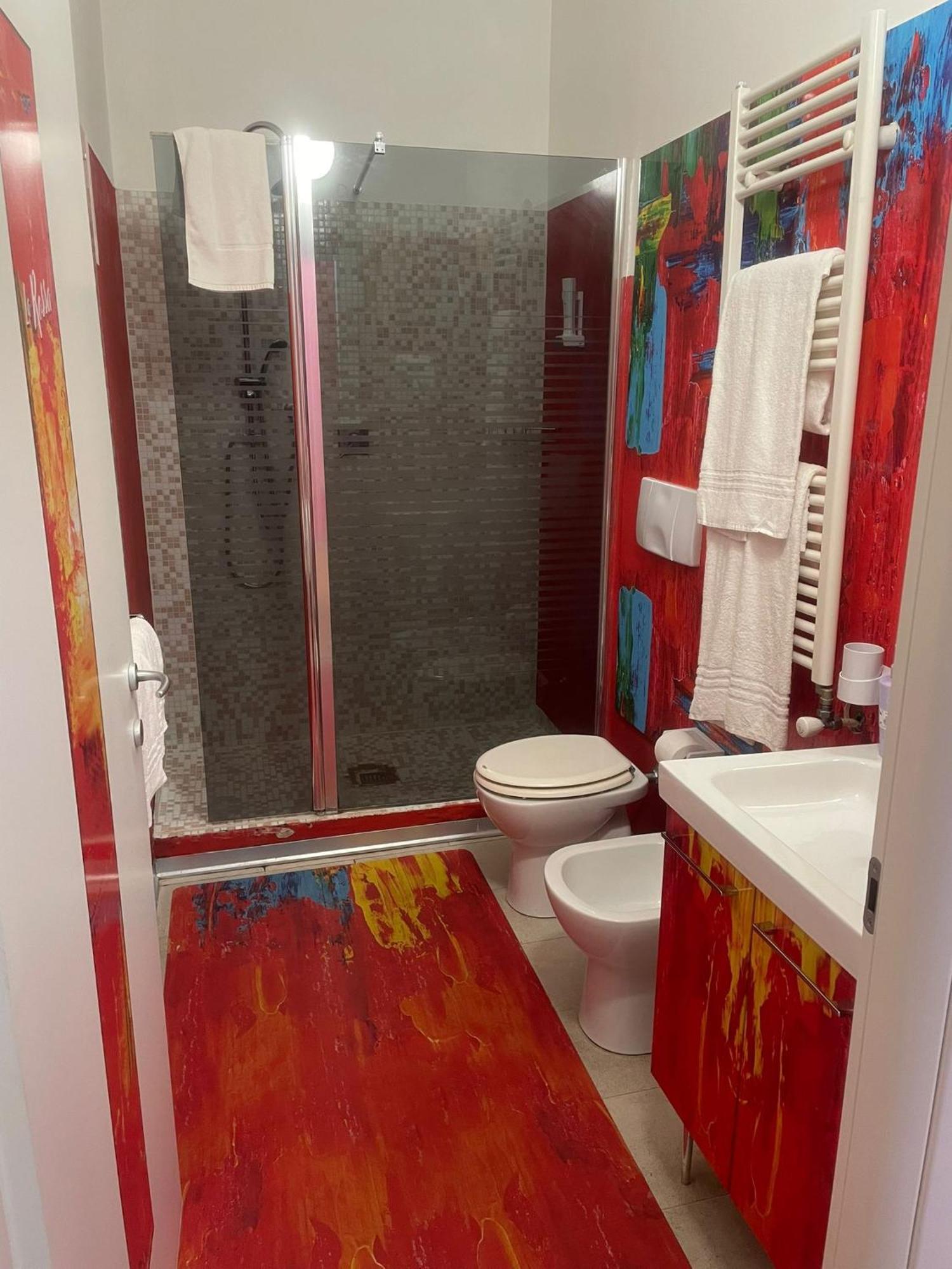 Rooms Of Love Pavia Bagian luar foto