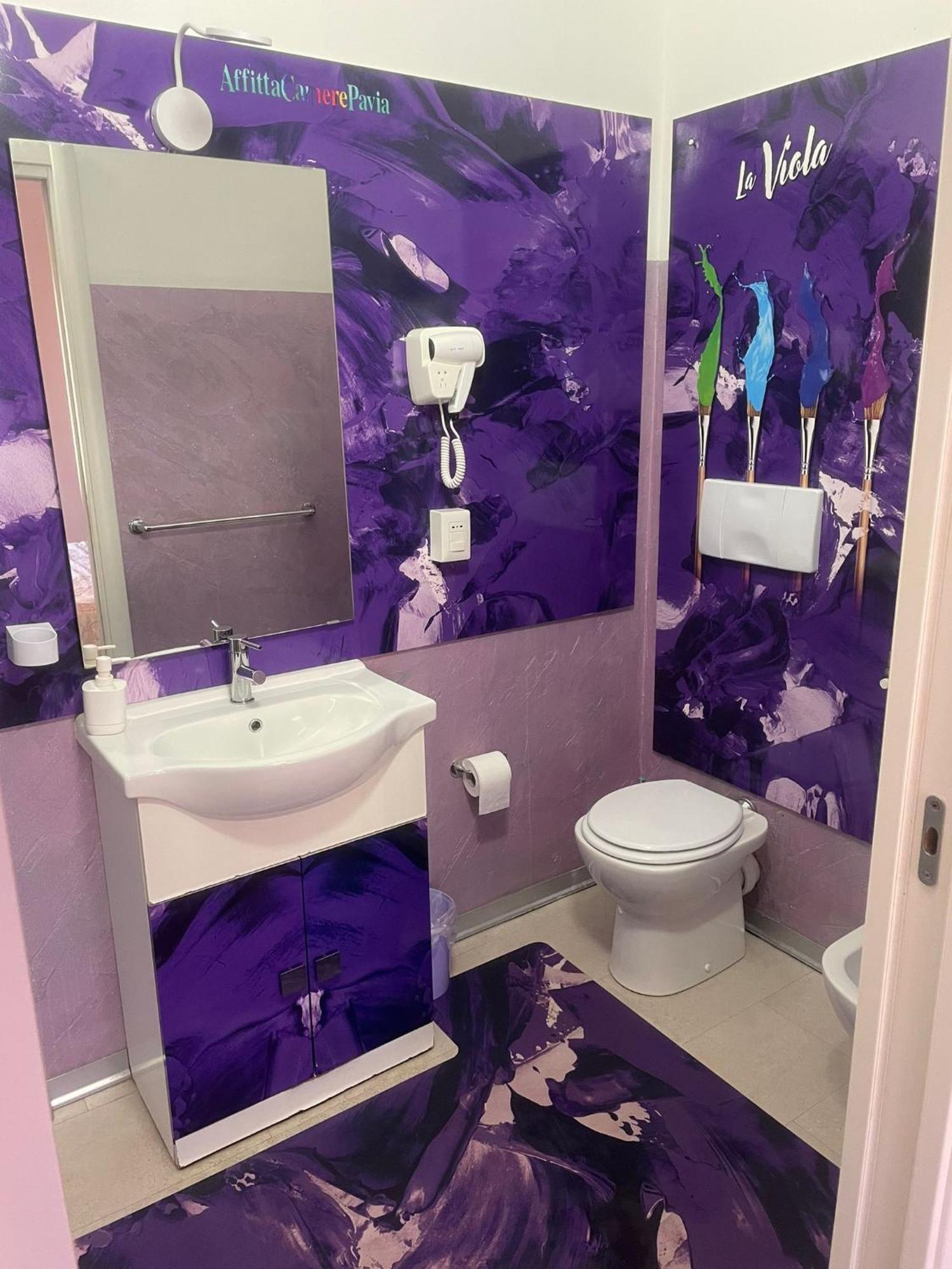 Rooms Of Love Pavia Bagian luar foto