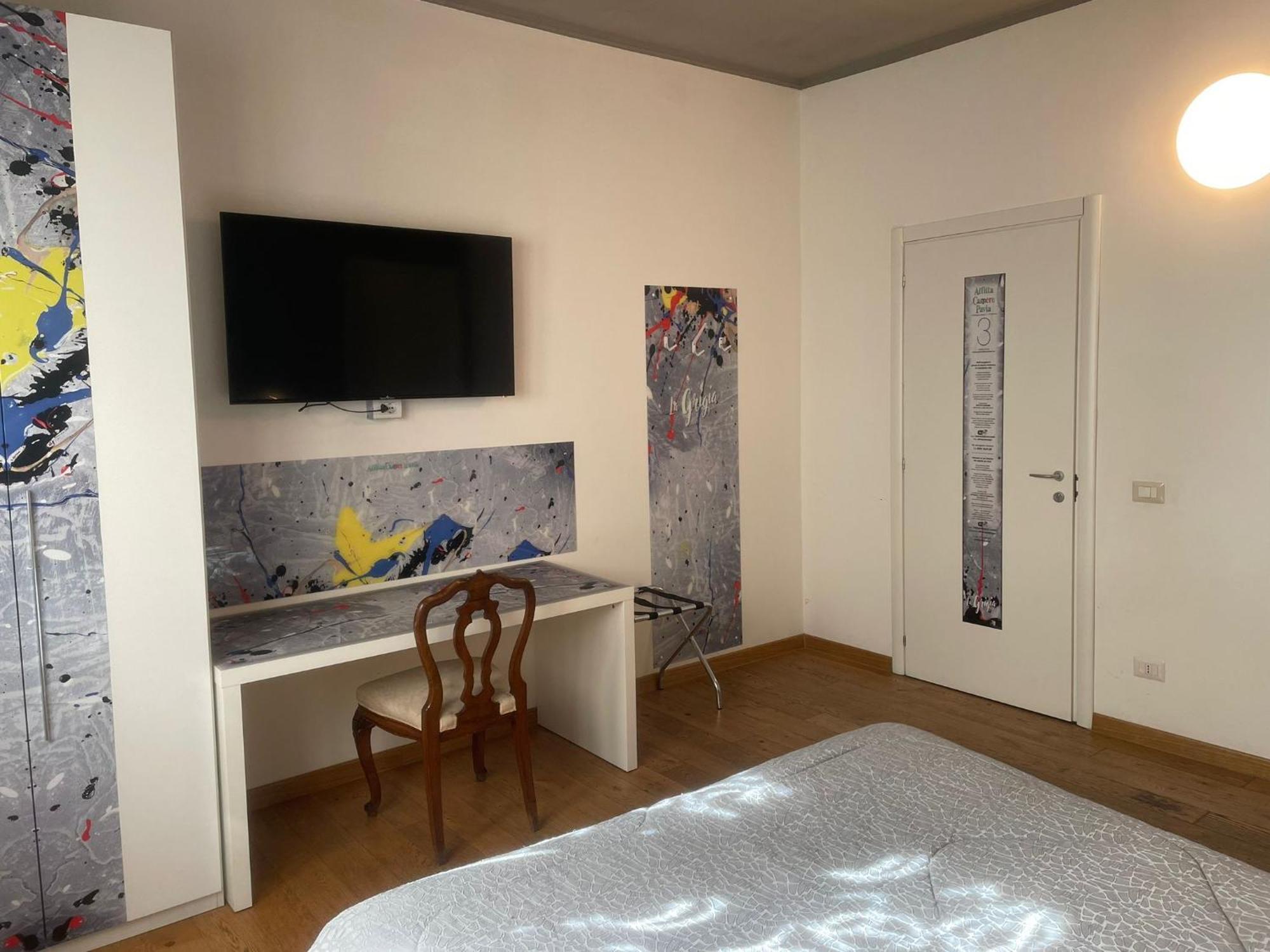 Rooms Of Love Pavia Bagian luar foto