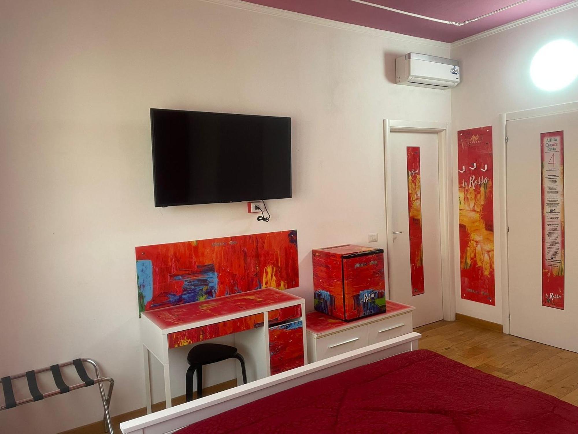 Rooms Of Love Pavia Bagian luar foto