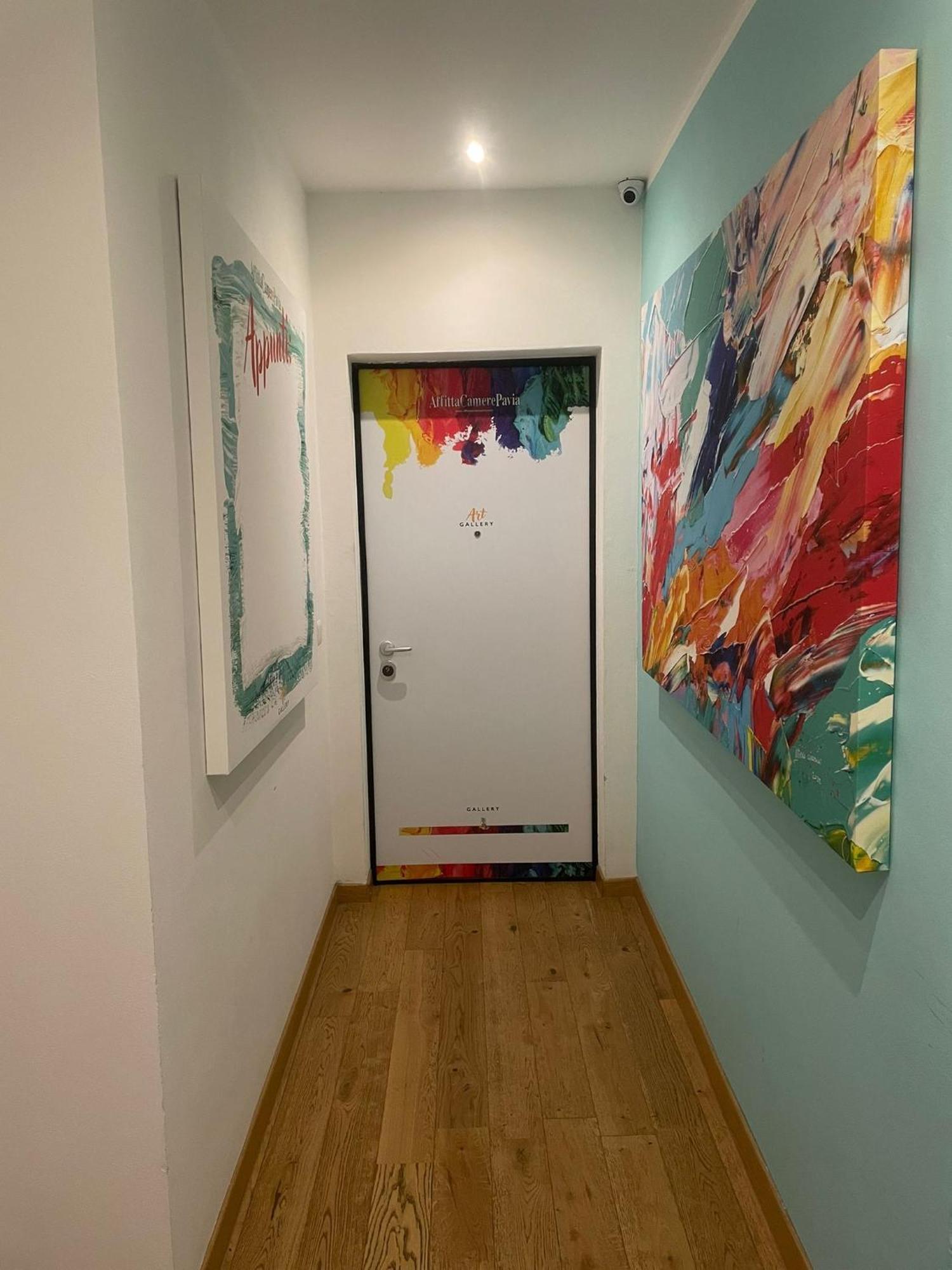 Rooms Of Love Pavia Bagian luar foto