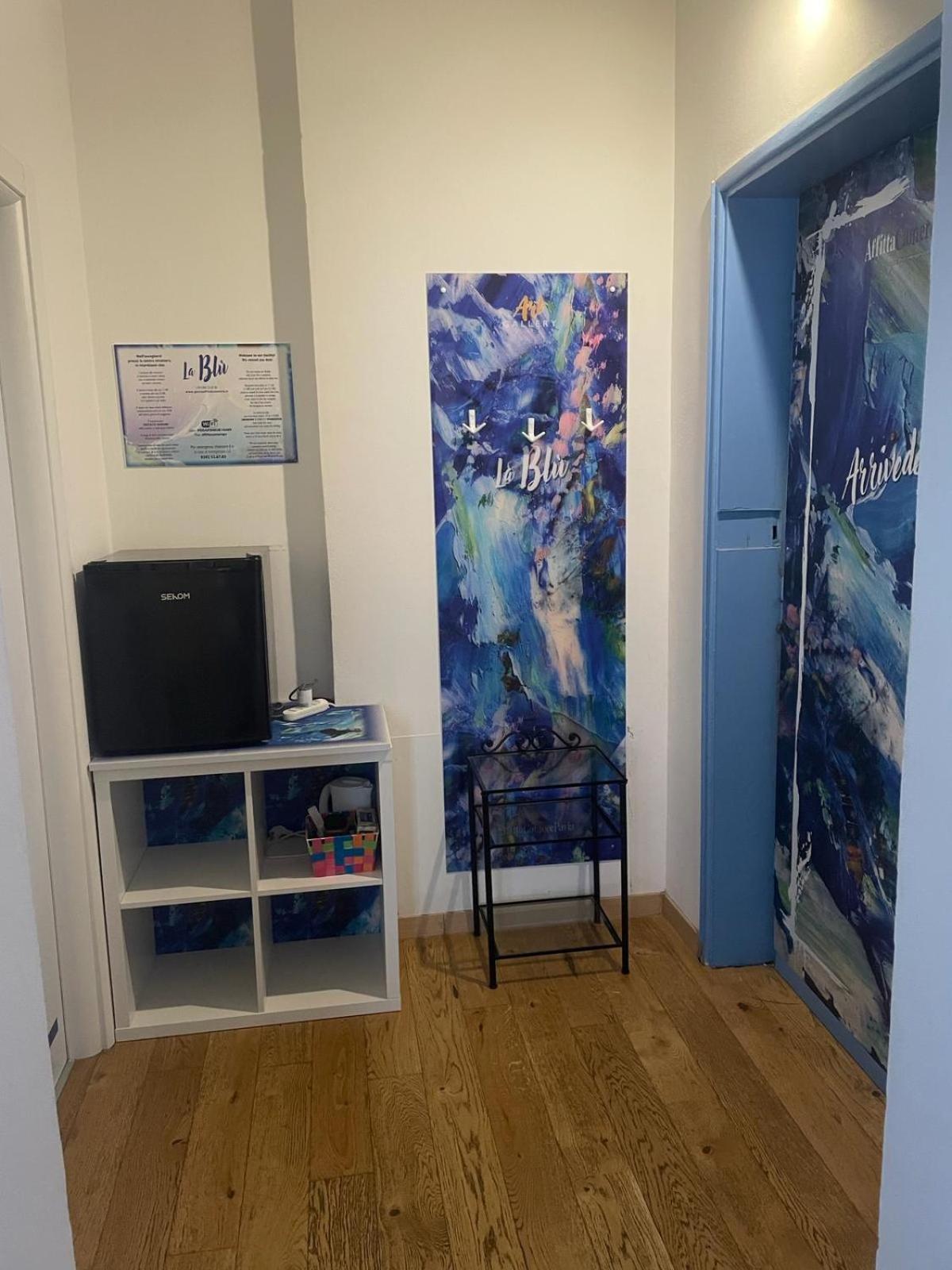 Rooms Of Love Pavia Bagian luar foto