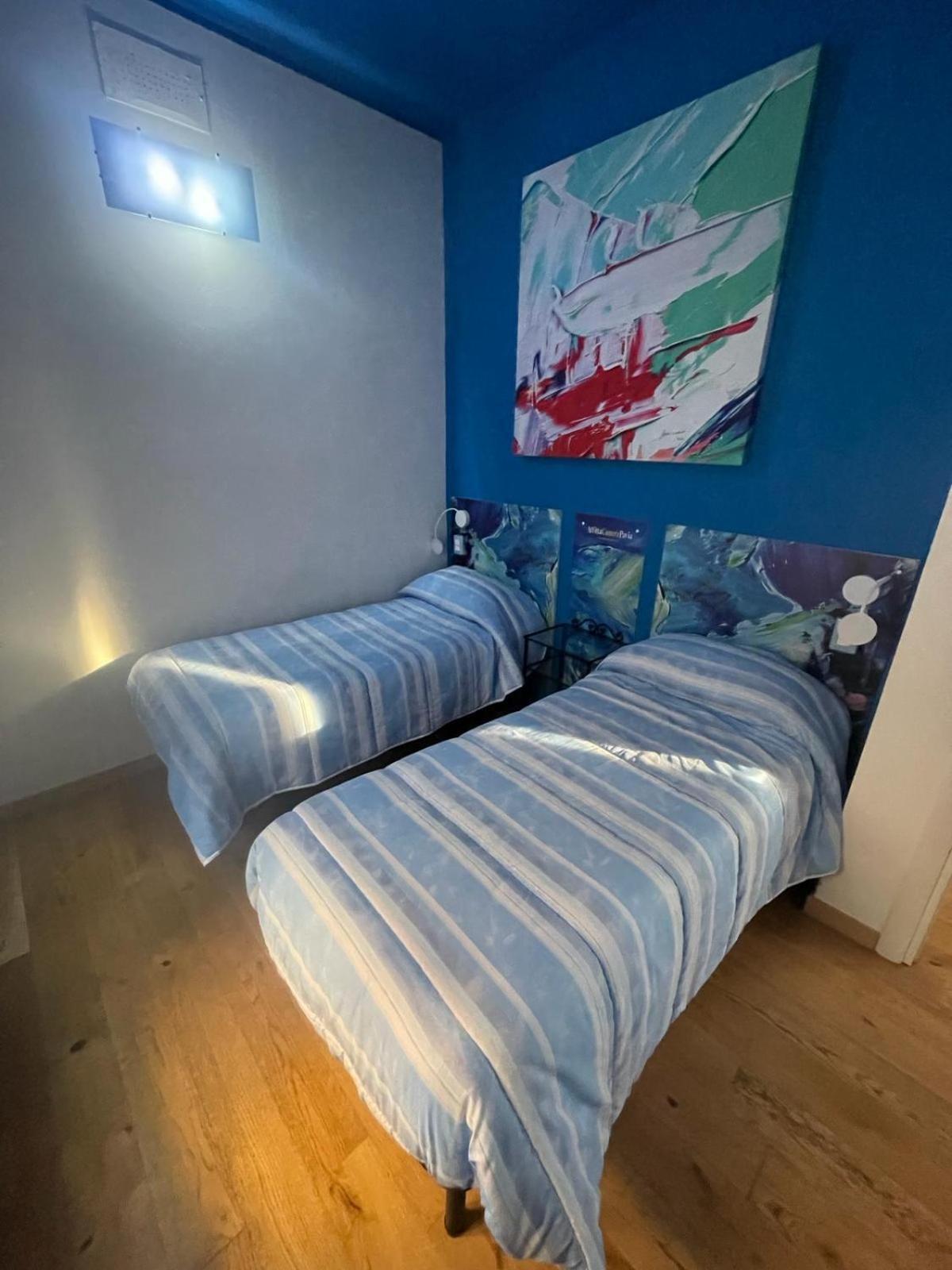 Rooms Of Love Pavia Bagian luar foto