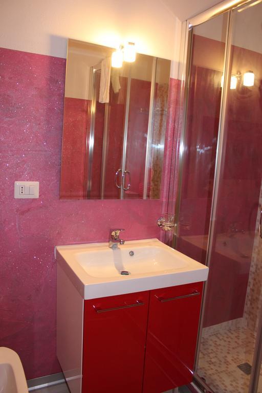 Rooms Of Love Pavia Ruang foto